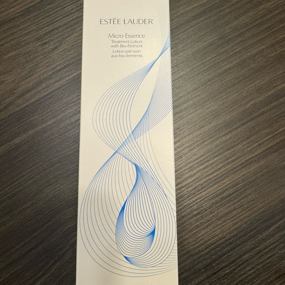 Estée Lauder Micro Essence Treatment Lotion - 400 ML